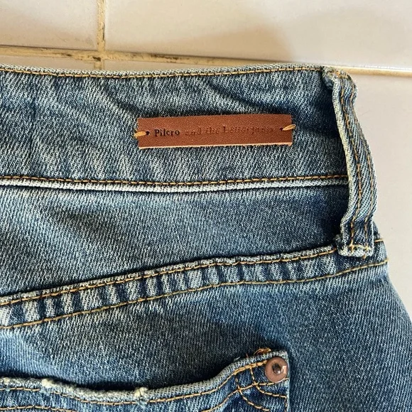 Pilcro and the Letterpress by Anthropologie Slim Boyfriend Jeans in Size 27 - Picture 7 of 8